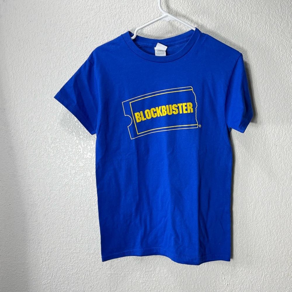 Last Blockbuster On The Planet Bend Oregon LS Blue T Shirt Size Sm Collectable